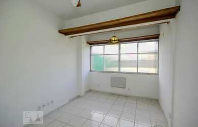 Imagem: O apartamento possui 1 Dormitório, 1 Banheiro, 32m² de Área