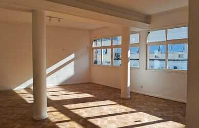 Imagem 7: Quadríssima. Claríssimo apartamento para aluguel tem 180 metros quadrados...