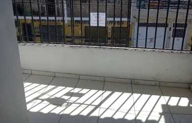 Imagem: A casa possui 1 Dormitório, 1 Banheiro e está localizado