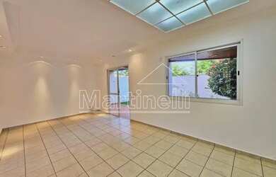 Imagem: A casa em condomínio possui 3 Dormitórios, 4 Banheiros, 2