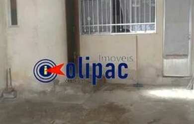 Imagem: A casa possui 3 Dormitórios, 3 Banheiros, 2 Vagas na garagem