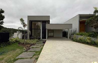 Imagem: A casa em condomínio possui 3 Dormitórios, 4 Banheiros, 4