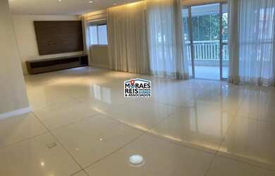 Imagem: O apartamento possui 3 Dormitórios, 4 Banheiros, 2 Vagas na