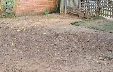 Imagem: A casa possui 3 Dormitórios, 1 Banheiro, 5 Vagas na garagem