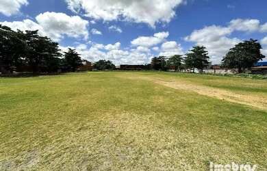 Imagem: O terreno possui 11.000m² de Área e está localizado em Cidade