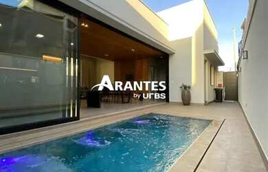 Imagem: A casa em condomínio possui 4 Dormitórios, 4 Banheiros, 4