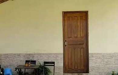 Imagem: A casa possui 3 Dormitórios, 1 Banheiro, 3 Vagas na garagem