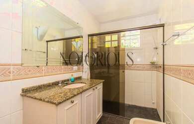 Imagem 13: Casa para Venda em Curitiba / PR no bairro Abranches