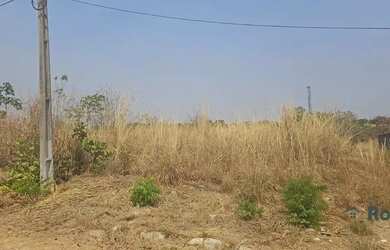 Imagem: O terreno possui 300m² de Área e está localizado em Parque