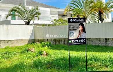 Imagem: O terreno possui 662m² de Área e está localizado em Jurerê