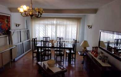 Imagem: A casa possui 3 Dormitórios, 1 Banheiro, 1 Vaga na garagem