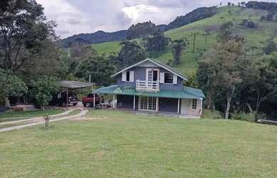 Imagem: A fazenda possui 3500m² de Área e está localizado em São