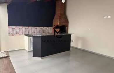 Imagem: A casa possui 2 Dormitórios, 3 Banheiros, 1 Vaga na garagem