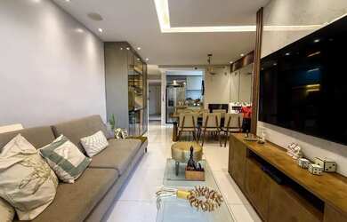 Imagem: O apartamento possui 3 Dormitórios, 3 Banheiros, 2 Vagas na