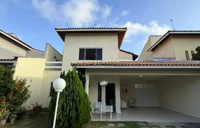 Imagem: A casa em condomínio possui 4 Dormitórios, 5 Banheiros, 3