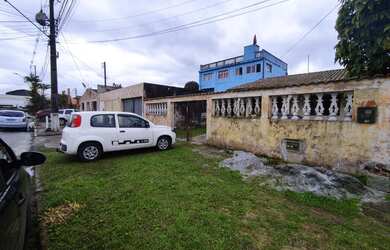Imagem: O terreno possui 300m² de Área e está localizado em Estradinha