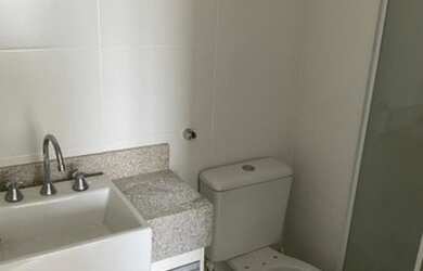 Imagem: O apartamento possui 1 Dormitório, 1 Banheiro, 1 Vaga na garagem