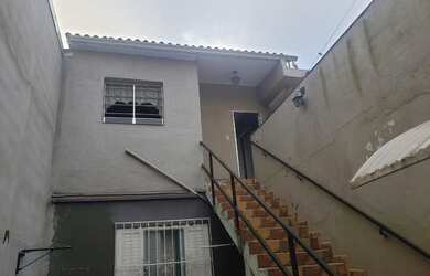 Imagem: A casa possui 5 Dormitórios, 4 Banheiros, 3 Vagas na garagem