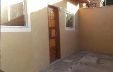 Imagem: A casa possui 1 Dormitório, 1 Banheiro, 28m² de Área e Imóvel