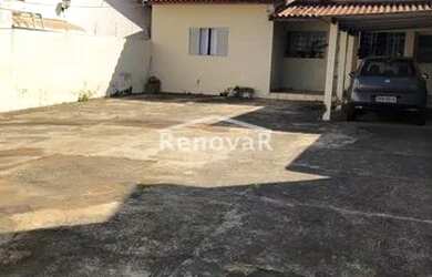 Imagem: A casa possui 2 Dormitórios, 1 Banheiro, 5 Vagas na garagem