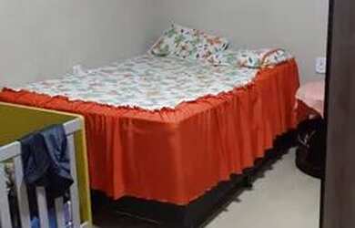 Imagem: A casa possui 1 Dormitório, 1 Banheiro, 3 Vagas na garagem