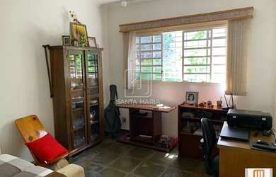 Imagem: A casa possui 3 Dormitórios, 4 Banheiros, 4 Vagas na garagem