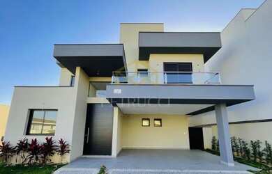 Imagem: A casa em condomínio possui 3 Dormitórios, 3 Banheiros, 4