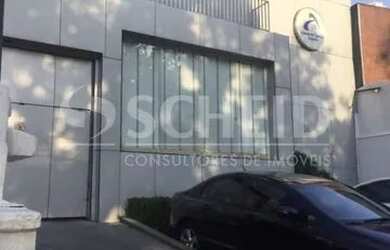 Imagem: O depósito possui 5 Vagas na garagem, 415m² de Área e está