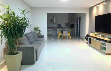 Imagem: A casa em condomínio possui 3 Dormitórios, 3 Banheiros, 3