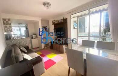 Imagem: O apartamento possui 3 Dormitórios, 2 Banheiros, 1 Vaga na