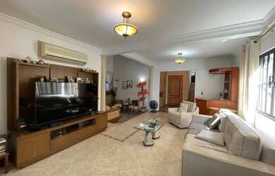 Imagem: Casa para venda com 399 metros quadrados com 5 quartos em Planalto