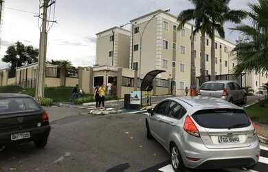 Imagem: O apartamento possui 2 Dormitórios, 1 Banheiro, 1 Vaga na garagem