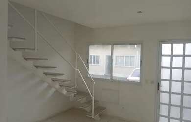 Imagem: A casa em condomínio possui 2 Dormitórios, 2 Banheiros, 1