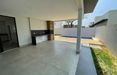 Imagem 5: Casa de condomínio sobrado para venda tem 302 metros quadrados com 5...