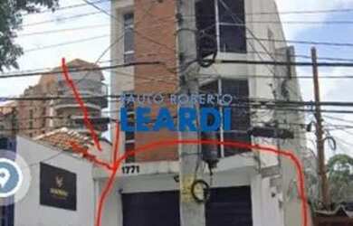 Imagem: O depósito possui 1 Vaga na garagem, 159m² de Área e está