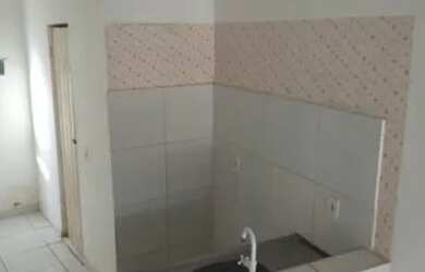 Imagem: A casa possui 2 Dormitórios, 1 Banheiro e está localizado