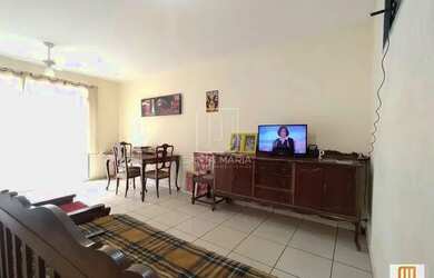 Imagem: A casa possui 3 Dormitórios, 1 Banheiro, 4 Vagas na garagem