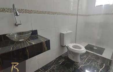 Imagem 13: Oportunidade casa 2 dorm 1 suite com cozinha americana espaço amplo com uma área com espaç