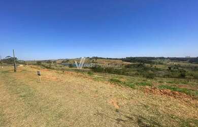 Imagem: O terreno possui 1.378m² de Área e está localizado em Loteamento