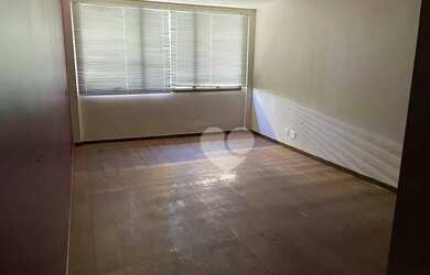 Imagem: O depósito possui 35m² de Área e está localizado em Barra