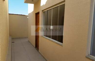 Imagem: A casa possui 2 Dormitórios, 2 Banheiros, 1 Vaga na garagem