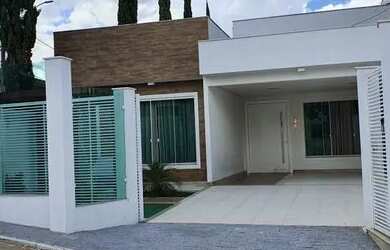 Imagem: A casa em condomínio possui 3 Dormitórios, 4 Banheiros, 4