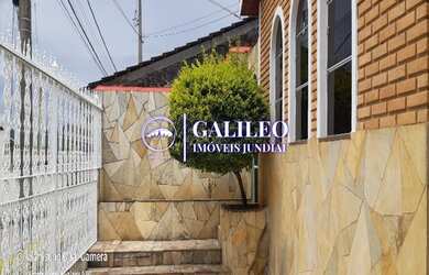 Imagem: A casa possui 2 Dormitórios, 2 Banheiros, 3 Vagas na garagem