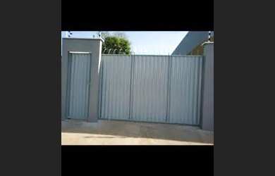 Imagem: O apartamento possui 2 Dormitórios, 1 Banheiro, 2 Vagas na