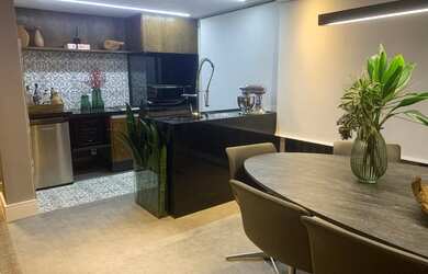 Imagem: O apartamento possui 3 Dormitórios, 5 Banheiros, 5 Vagas na