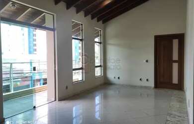 Imagem: A casa possui 3 Dormitórios, 1 Banheiro, 3 Vagas na garagem