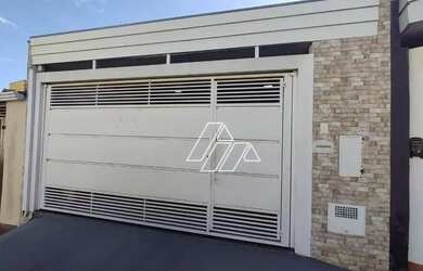 Imagem: A casa à venda possui 2 Dormitórios, 1 Banheiro, 2 Vagas na