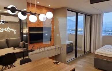 Imagem: O apartamento possui 1 Dormitório, 1 Banheiro, 1 Vaga na garagem