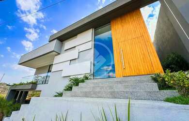 Imagem: A casa em condomínio possui 3 Dormitórios, 1 Banheiro, 221m²