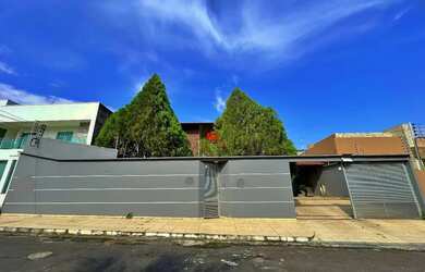 Imagem: A casa em condomínio possui 3 Dormitórios, 2 Banheiros, 4